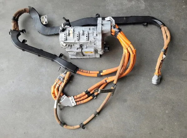 OEM A2059006515 Convertidor Inversor Mercedes C350 W205 image 2