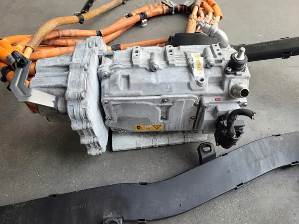 OEM A2059006515 Convertidor Inversor Mercedes C350 W205 image 4