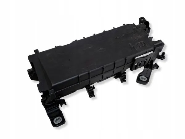 Zekeringkast OEM A2465451600 voor Infiniti QX30 image 2