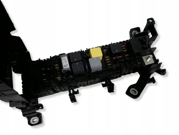 Zekeringkast OEM A2465451600 voor Infiniti QX30 image 4