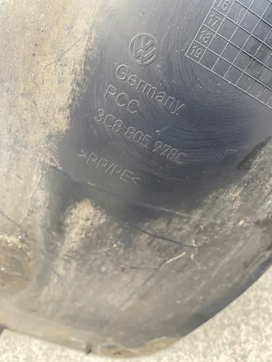 Complete Right Front Wheel Arch VW Passat CC 2012-16 image 3