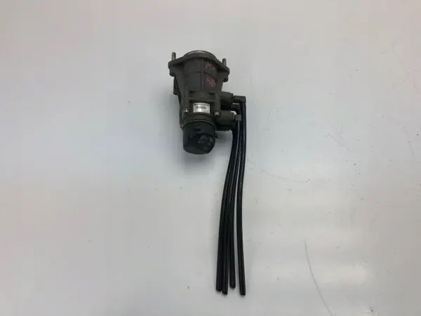 MAN TGA/TGS/TGX pääjarruventtiili OEM 81521306275 image 2