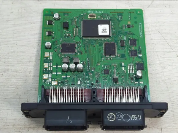 Computadora Motor Mazda OEM 359617/Zawada para 3 II image 3
