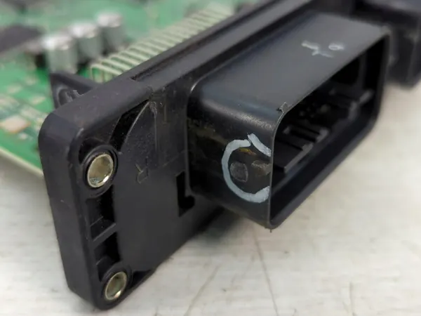 Computadora Motor Mazda OEM 359617/Zawada para 3 II image 7
