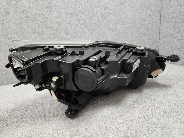 Farol dianteiro esquerdo - Seat Ibiza V 6F LED 2021- image 8