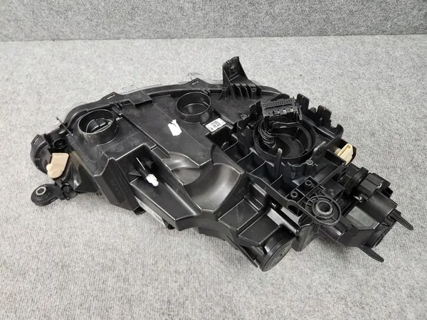 Farol dianteiro esquerdo - Seat Ibiza V 6F LED 2021- image 9