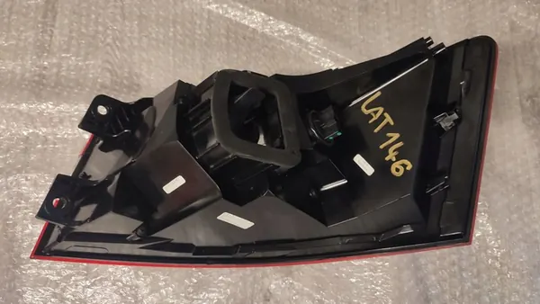 JUEGO DE LÁMPARAS TRASERAS SKODA SUPERB III 3V5 image 5