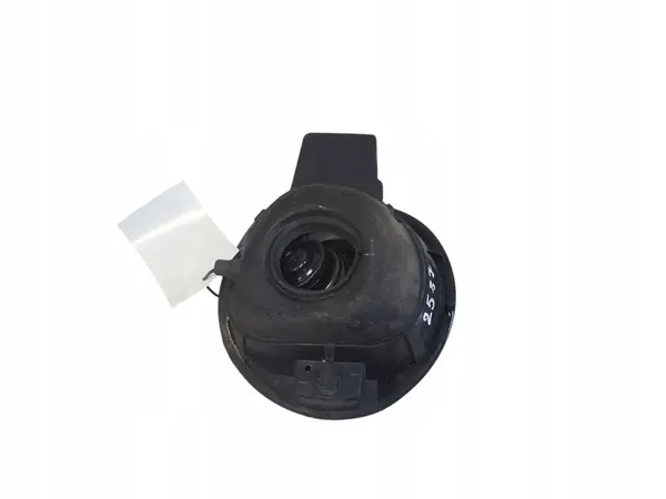 Volkswagen Golf VI 2009 Trappe de carburant image 2