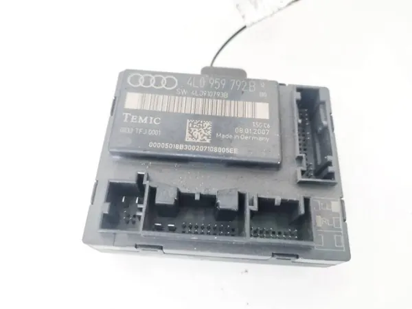 Module de contrôle de porte Audi Q7 OEM 4L0959792B 2007 image 2