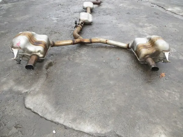 Uitlaatdemper OEM 188/145 voor Mercedes W205 2.0 CGI image 5