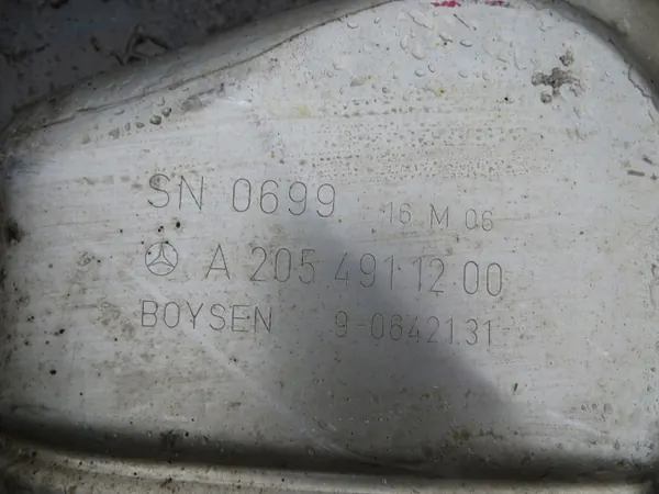 Uitlaatdemper OEM 188/145 voor Mercedes W205 2.0 CGI image 8