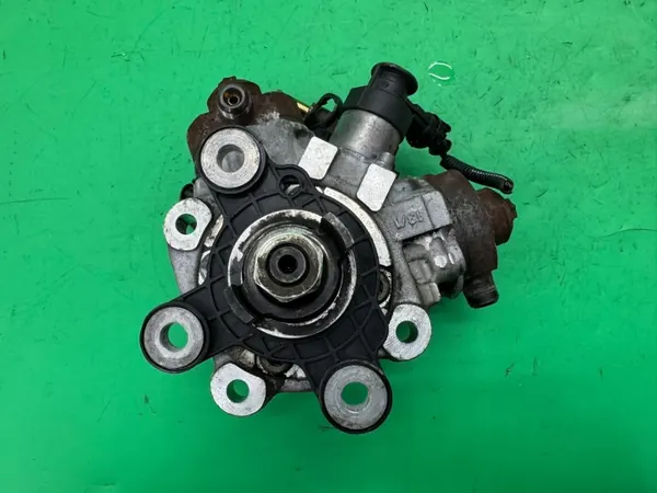 Pompe haute pression OEM 31272896 pour Volvo image 8