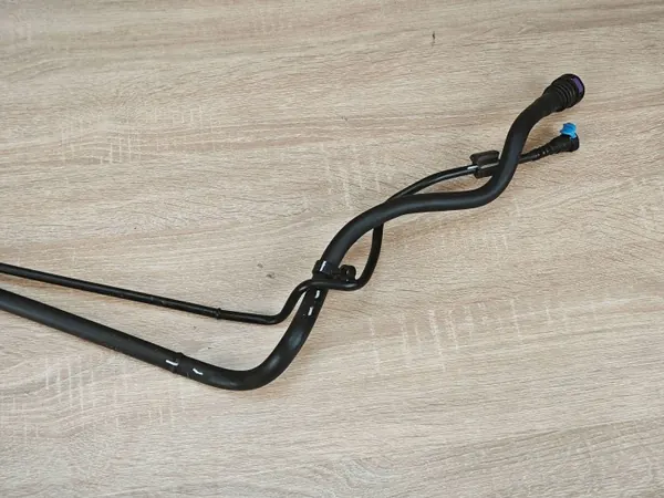 AdBlue-täyttöputki OEM 4G0131963C Audi A6:lle image 4