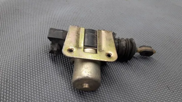 OEM 5045688 Centrale Sluiting Actuator - Passagierszijde image 3