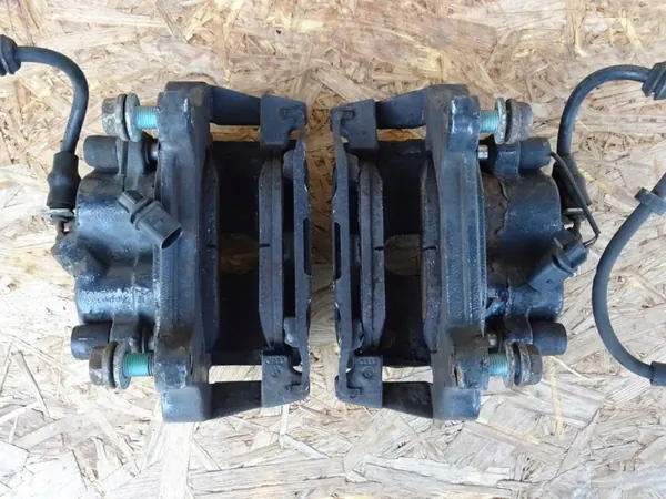 OEM 8D0615301 Frambromsok & Skivor 360mm Kit image 10