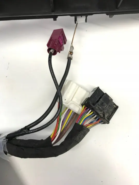 Tesla Model Y 2023 Heckklappe Kabelbaum OEM 161668900E image 5