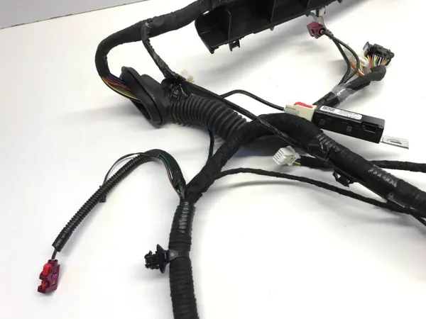 Tesla Model Y 2023 Heckklappe Kabelbaum OEM 161668900E image 6