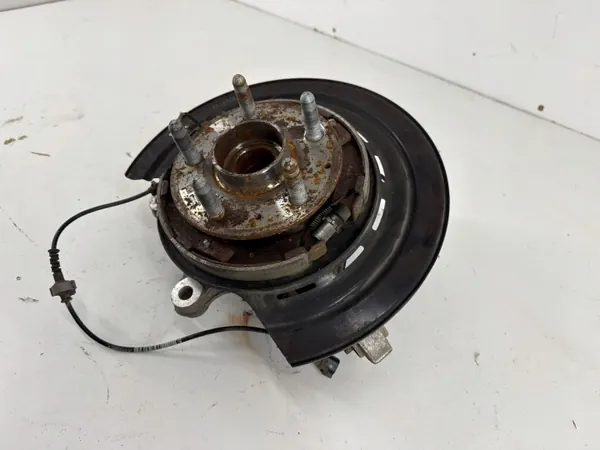 Bakhjulsnav höger sida OEM 84089878 image 3