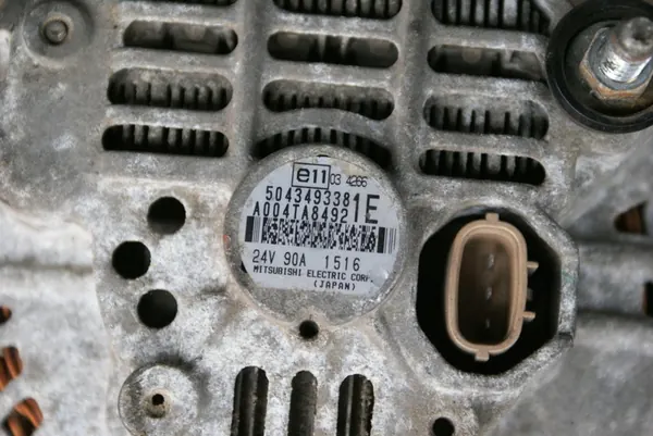 Alternaattori Mitsubishi 24V 90A image 5