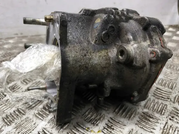 Toyota transferbak OEM AMD115940 voor RAV4 XA30 image 4
