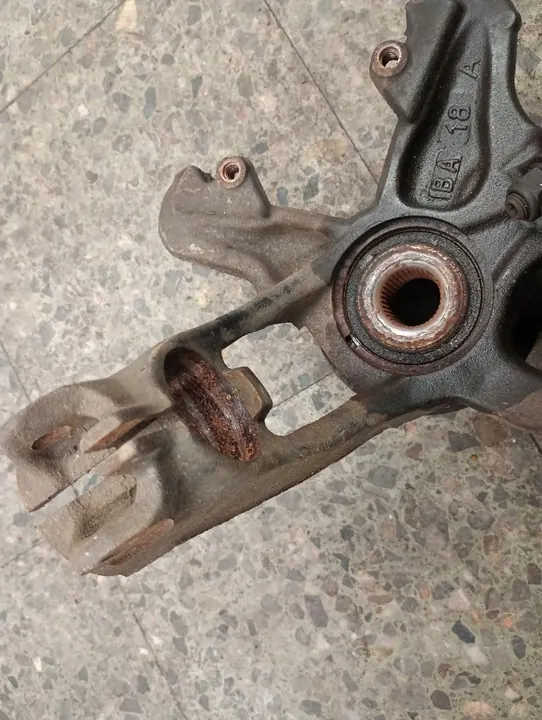 Mozzo anteriore SEAT IBIZA VI 2Q image 2