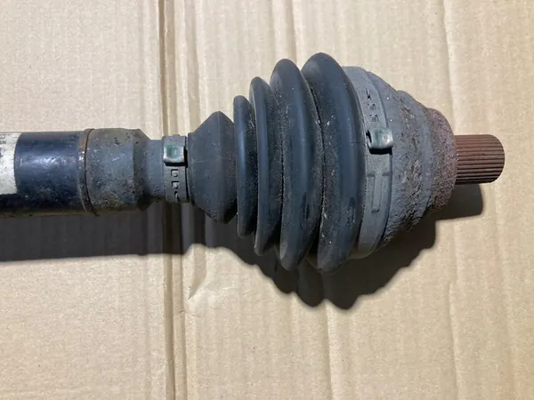 Höger halvmuff VW Skoda 2.0 TDI DSG 4x4 image 2