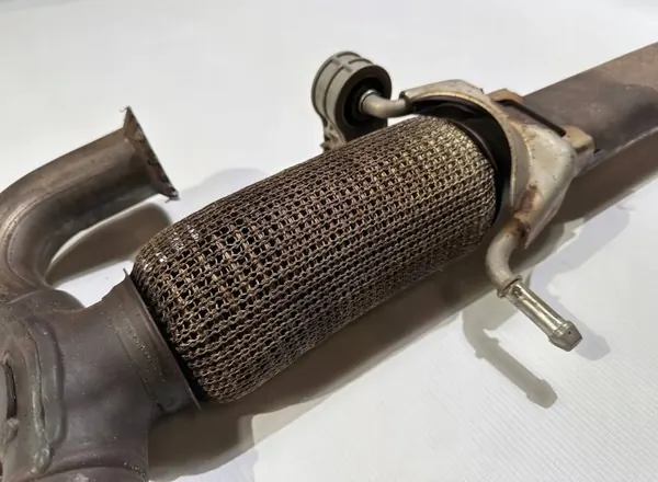 Tuyau flexible catalyseur OEM KKM13239 Chrysler Pacifica image 4