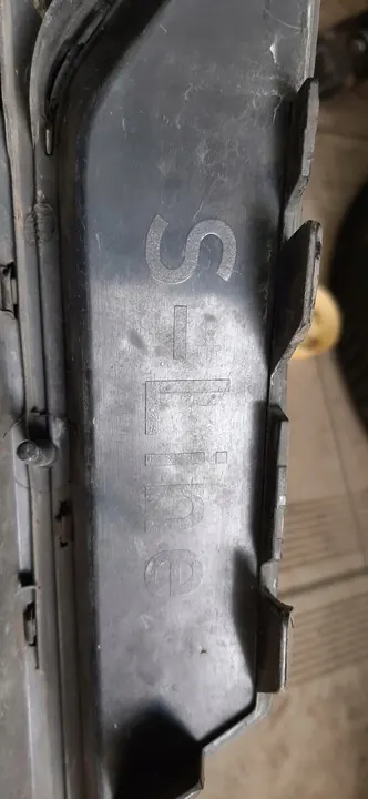 AUDI A3 8V3 S LINE Rejilla Izquierda 8V 8V3807681G OEM image 3