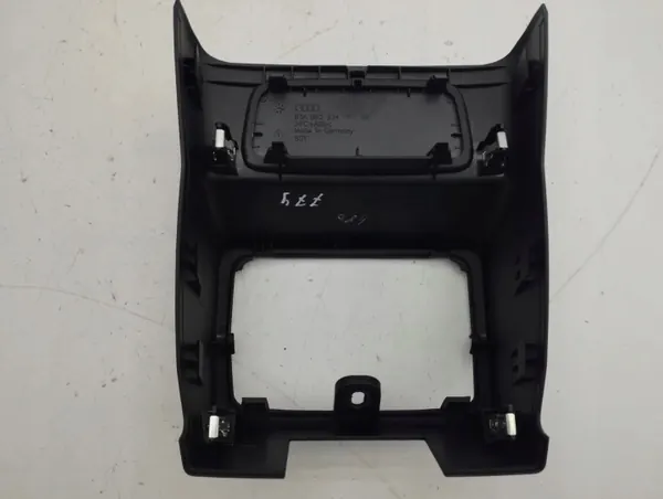 Pièces tunnel central Audi Q3 2019 OEM 83A863324 image 3