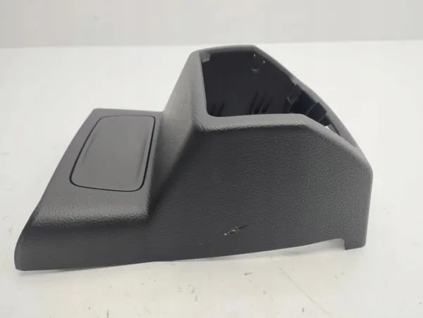 Pièces tunnel central Audi Q3 2019 OEM 83A863324 image 4