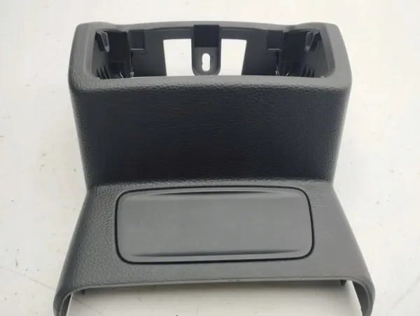 Pièces tunnel central Audi Q3 2019 OEM 83A863324 image 6