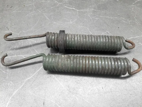Muelles del capó Mercedes W123 - Piezas OEM usadas image 2