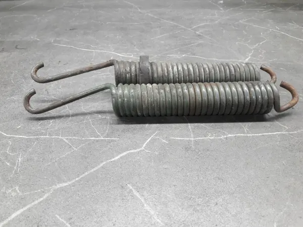 Muelles del capó Mercedes W123 - Piezas OEM usadas image 4
