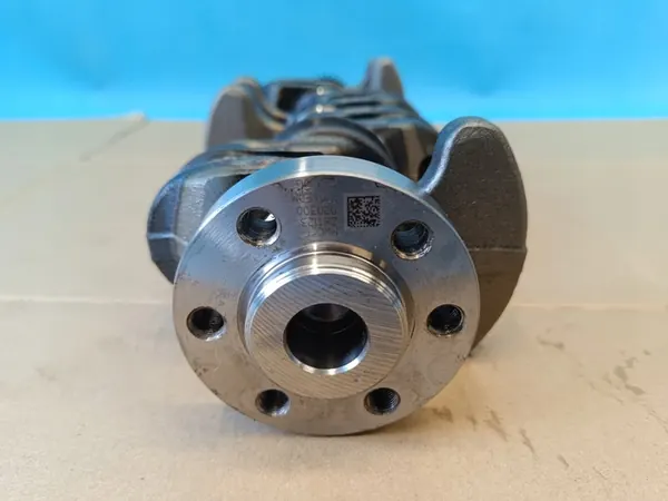 AUDI Q3 F3 SPORTBACK 1.4 TFSI e 110KW 2024 KURBELWELLE 04E105209A image 5