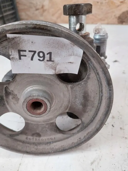 Pompe de direction OEM 9805820980 pour 2.0 HDI image 4