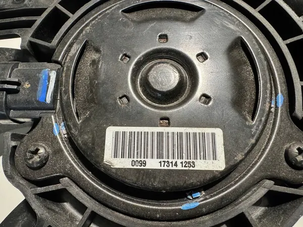 Kylfläkt Citroen Peugeot C1 C2 C3 C3 II 9801666680 image 3