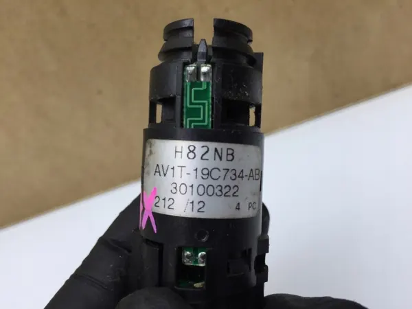 Temperatursensor Ford B-Max OEM AV1T-19C734-AB image 3