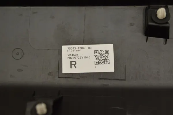 OEM 75073-42040 Fram höger dörrlist Toyota image 4