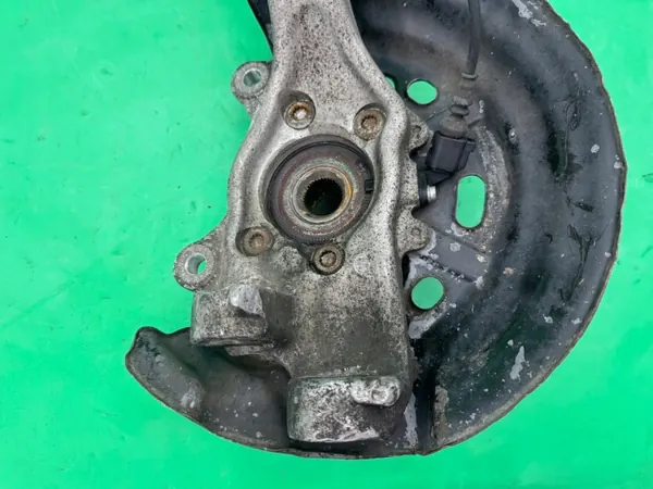 OEM 4E0257G Linker voorwielnaaf voor Audi A8 D3 image 10