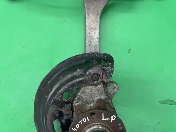 OEM 4E0257G Linker voorwielnaaf voor Audi A8 D3 image 4