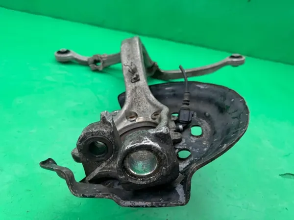OEM 4E0257G Linker voorwielnaaf voor Audi A8 D3 image 9