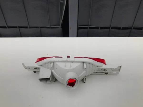 Refletor para-choques traseiro Toyota CH-R OEM 16-19 image 3