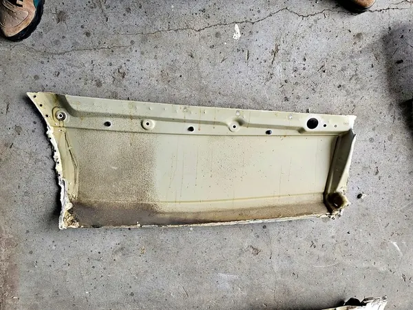 Höger bakre nedre hjulhus Mercedes Sprinter 907 A9076370900 image 5