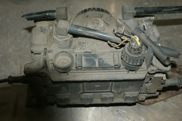 Válvula Modulator EBS Wabco 4801040030 image 3