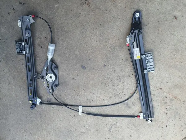 Audi A5 Coupe Elevador de Vidro Esquerdo 8T0898461B image 2