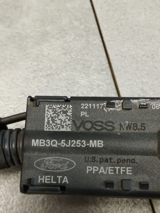 Conducto AdBlue Volkswagen MB3Q5J253MB - Pieza OE Usada image 3