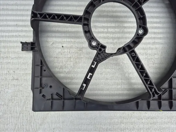 VW Audi Skoda Fläkt 6R0121207C image 6