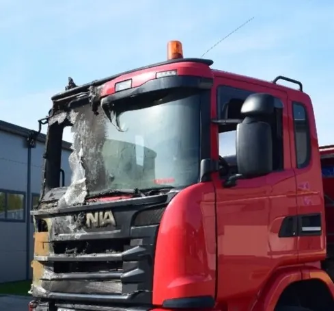 Estructura de Cabina Scania G 490 CG16 Construcción - Usado image 2