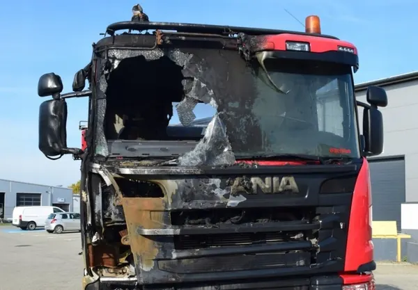 Estructura de Cabina Scania G 490 CG16 Construcción - Usado image 7