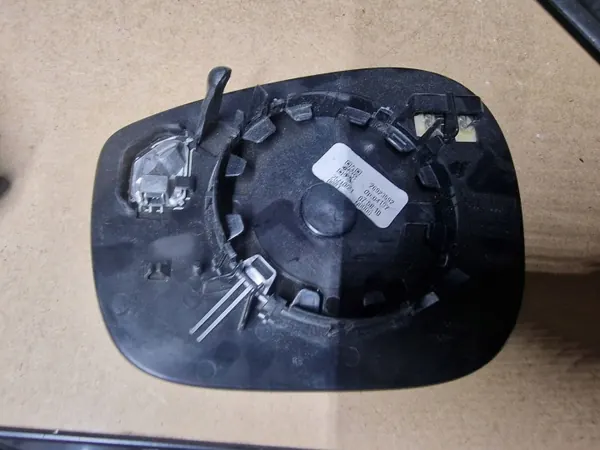 Ford Mustang Mach-E vänster spegel insert OEM LJBB17K707DA image 6